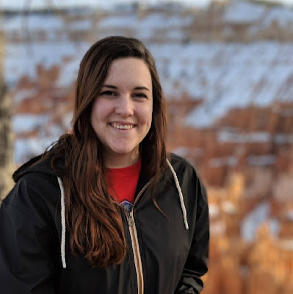 Meet your Posher, Carrie